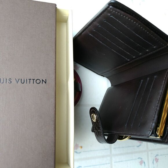 Louis Vuitton Vernis Patent Leather Hand purse - Picture 3 of 14